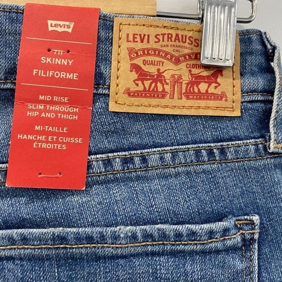 NWT Levi's Skinny Filiforme Mid Rise Skinny Jeans - Picture 7 of 10